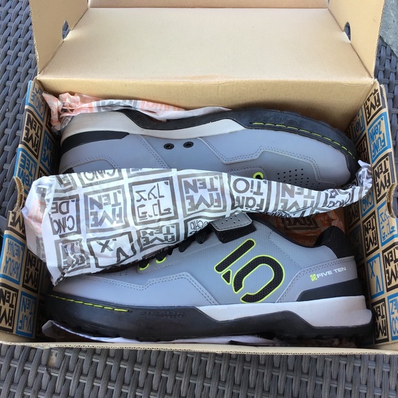 Five Ten Mountain Bike Shoes Men’s 9 Clip-in Nearly New Cycling EUC - Picture 11 of 14